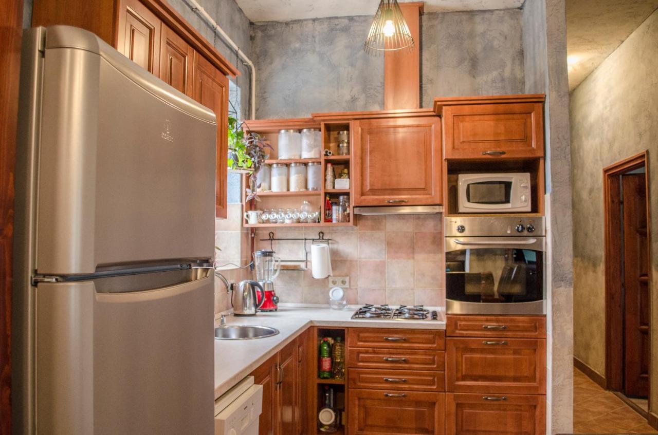 Kohaz Apartman Lägenhet Veszprém Exteriör bild