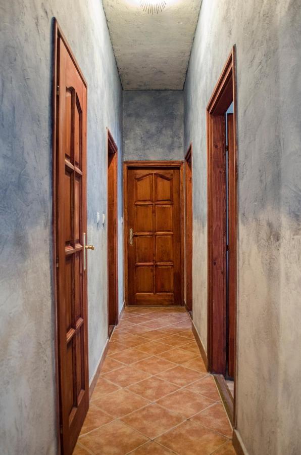 Kohaz Apartman Lägenhet Veszprém Exteriör bild