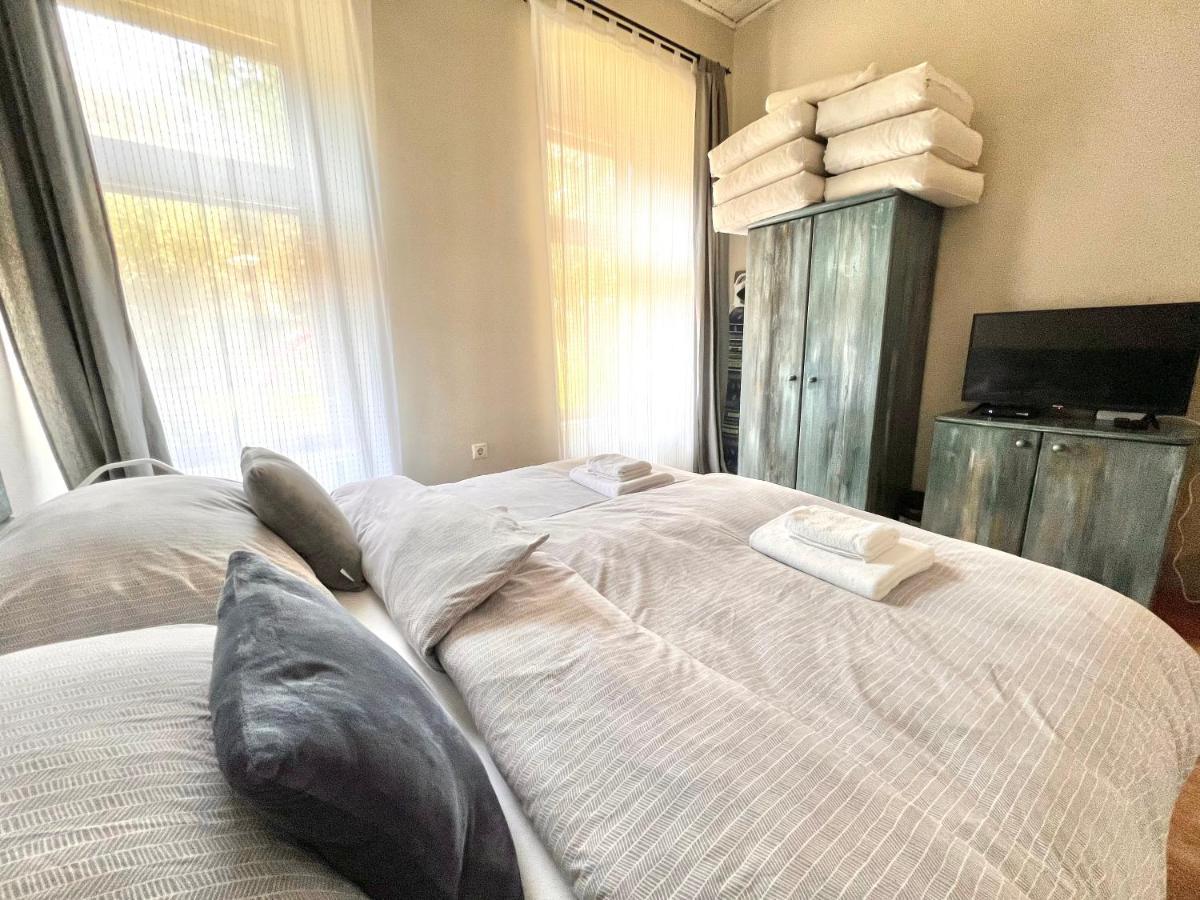 Kohaz Apartman Lägenhet Veszprém Exteriör bild