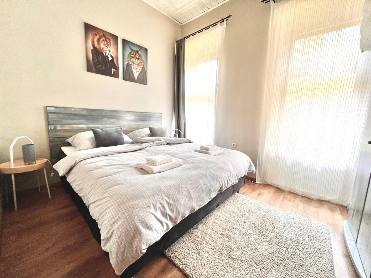 Kohaz Apartman Lägenhet Veszprém Exteriör bild