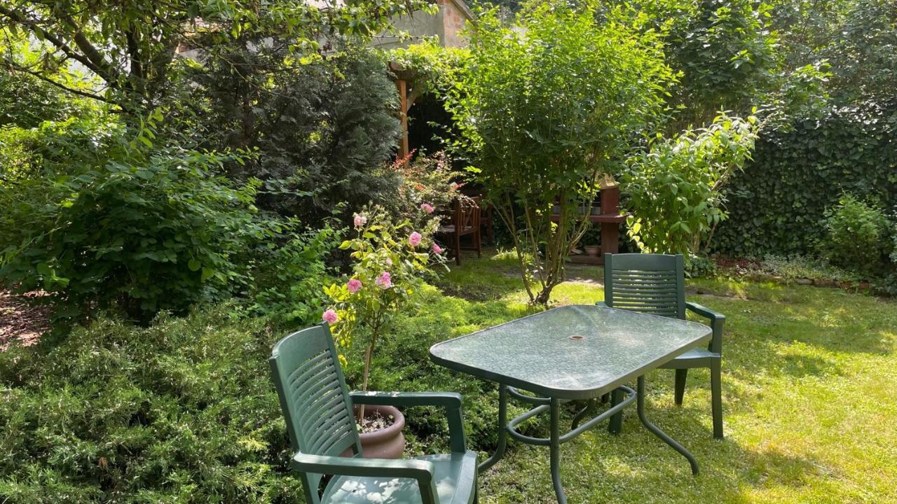 Kohaz Apartman Lägenhet Veszprém Exteriör bild